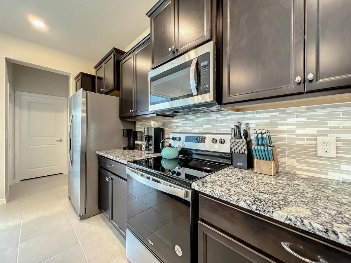 Windsor Island Vacation Pool Home 达文波特 外观 照片