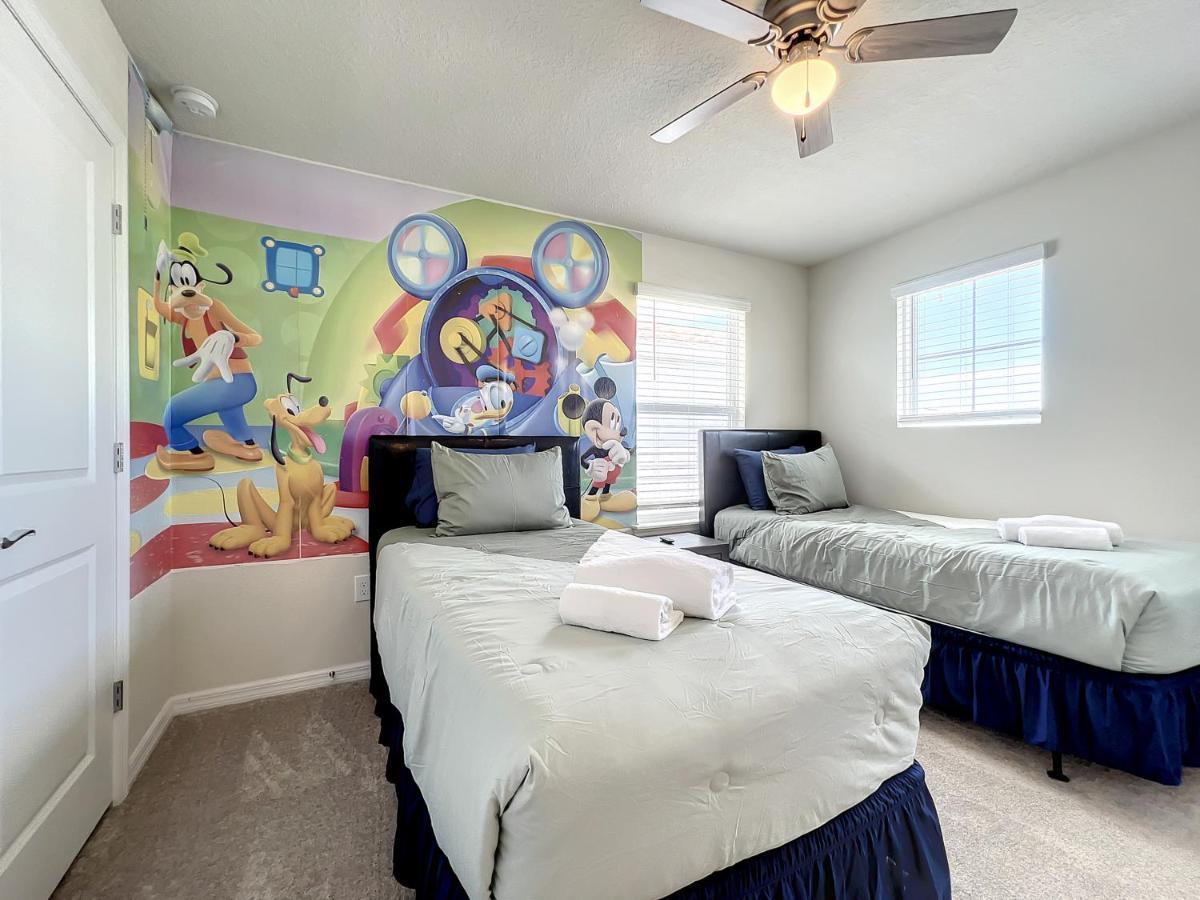 Windsor Island Vacation Pool Home 达文波特 外观 照片