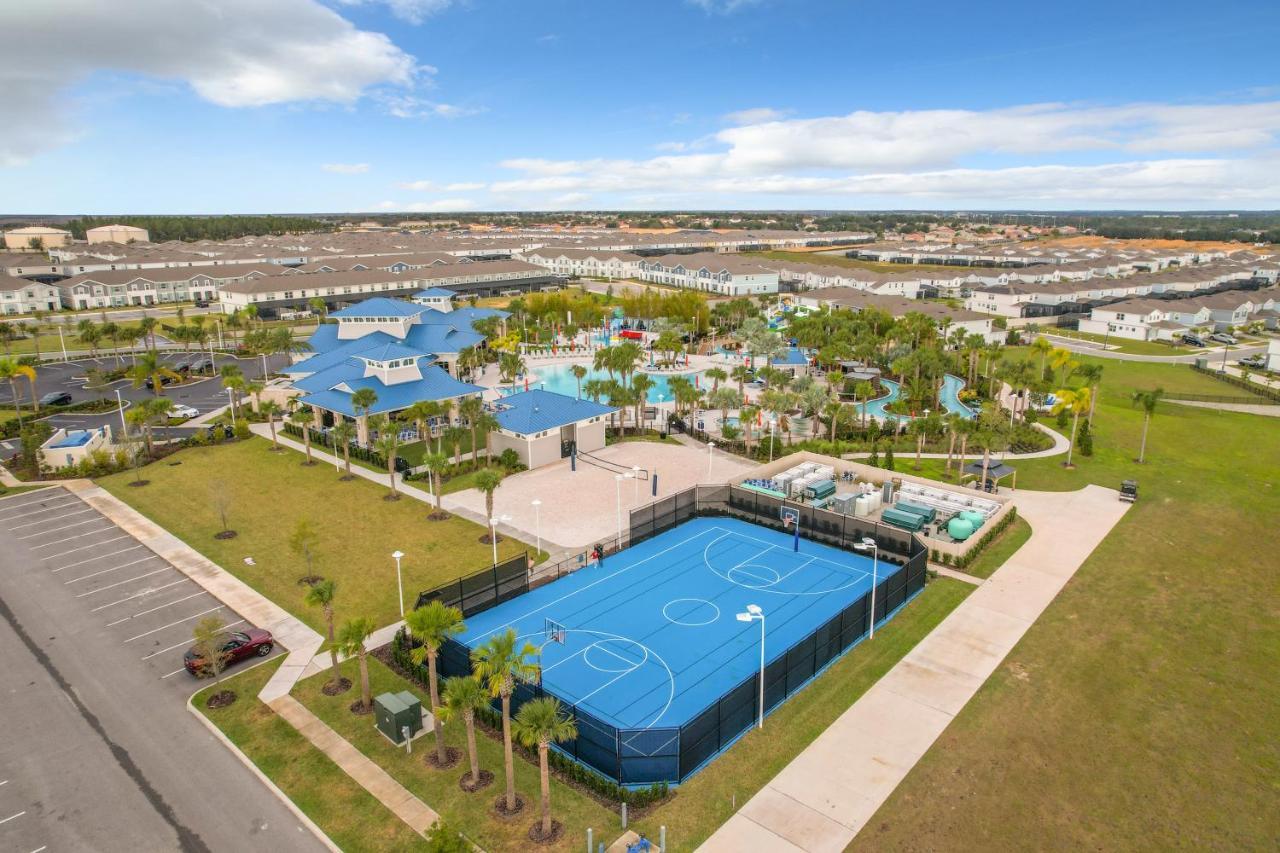 Windsor Island Vacation Pool Home 达文波特 外观 照片